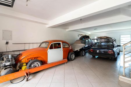 Casa à venda com 177m², 3 quartos e 6 vagasGaragem