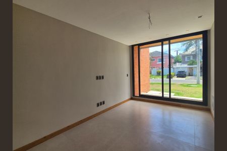 Casa de condomínio à venda com 400m², 4 quartos e 6 vagasSuíte 1