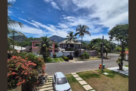 Casa de condomínio à venda com 400m², 4 quartos e 6 vagasVista