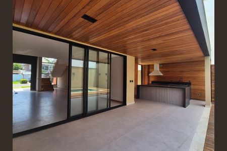 Casa de condomínio à venda com 400m², 4 quartos e 6 vagasÁrea Gourmet