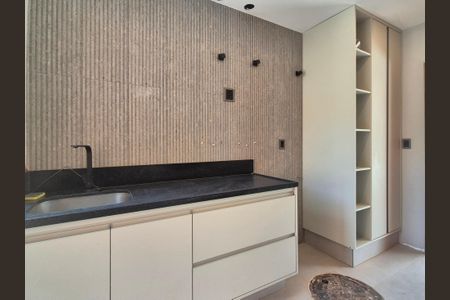 Casa de condomínio à venda com 400m², 4 quartos e 6 vagasÁrea de Serviço