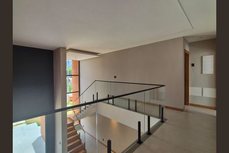 Casa de condomínio à venda com 400m², 4 quartos e 6 vagasHall