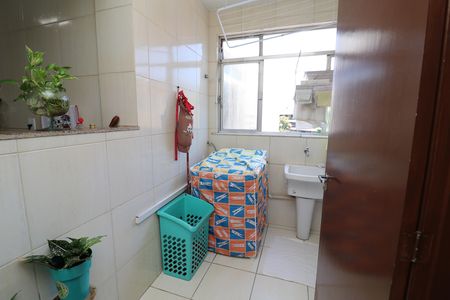 Apartamento à venda com 75m², 2 quartos e 1 vagaÁrea de Serviço