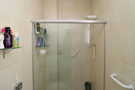 Apartamento à venda com 75m², 2 quartos e 1 vagaBanheiro