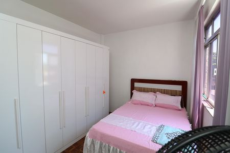 Apartamento à venda com 75m², 2 quartos e 1 vagaQuarto 2