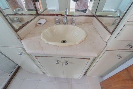 Apartamento à venda com 40m², 1 quarto e 1 vagaBanheiro