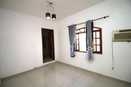 Casa à venda com 110m², 3 quartos e sem vagaSuíte