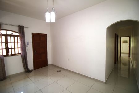 Casa à venda com 110m², 3 quartos e sem vagaSala