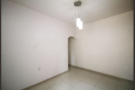 Casa à venda com 110m², 3 quartos e sem vagaSala