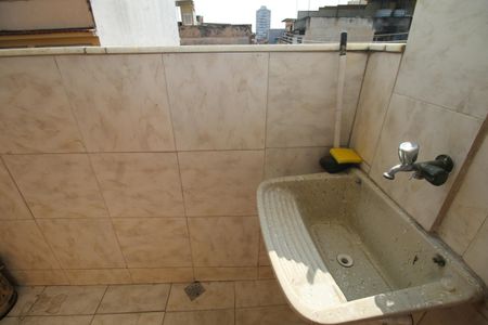 Casa à venda com 110m², 3 quartos e sem vagaÁrea de Serviço tanque