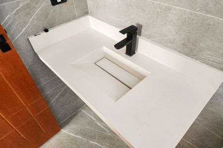 Casa à venda com 175m², 3 quartos e 4 vagasBanheiro da Suíte 1