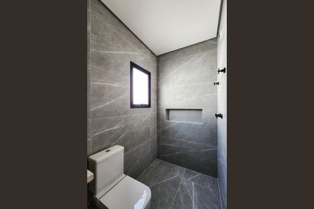 Casa à venda com 175m², 3 quartos e 4 vagasBanheiro da Suíte 1