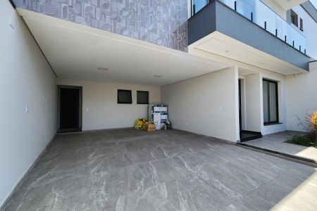 Casa à venda com 175m², 3 quartos e 4 vagasGaragem