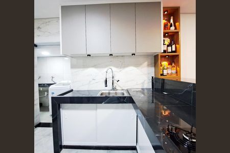 Casa à venda com 98m², 1 quarto e 2 vagas Casa à venda com 98m², 1 quarto e 2 vagasSala/Cozinha