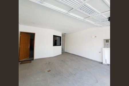 Casa à venda com 98m², 1 quarto e 2 vagas Casa à venda com 98m², 1 quarto e 2 vagasGaragem