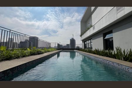 Studio para alugar com 27m², 1 quarto e sem vaga Studio para alugar com 27m², 1 quarto e sem vagaPiscina