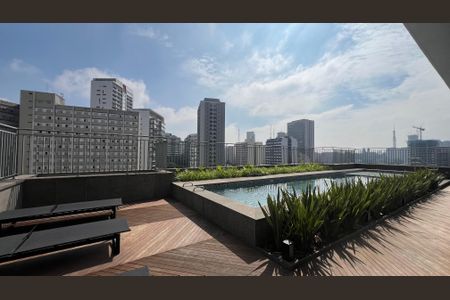 Studio para alugar com 27m², 1 quarto e sem vaga Studio para alugar com 27m², 1 quarto e sem vagaPiscina