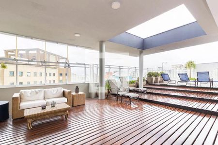 Apartamento à venda com 66m², 2 quartos e 1 vaga Apartamento à venda com 66m², 2 quartos e 1 vagaÁrea comum - Piscina