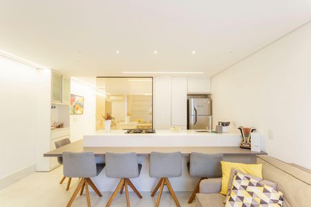 Apartamento à venda com 69m², 1 quarto e 1 vagaSala