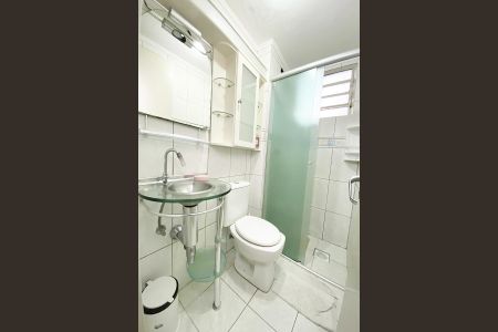 Apartamento para alugar com 60m², 2 quartos e sem vagaBanheiro 