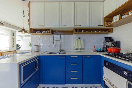 Apartamento à venda com 146m², 2 quartos e 2 vagas Apartamento à venda com 146m², 2 quartos e 2 vagasCozinha