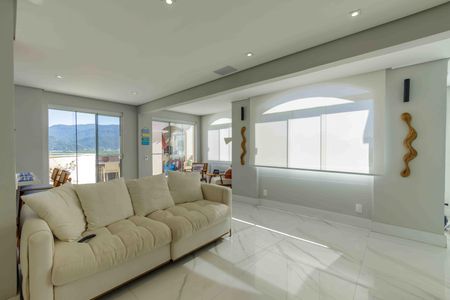 Apartamento à venda com 146m², 2 quartos e 2 vagas Apartamento à venda com 146m², 2 quartos e 2 vagasSala