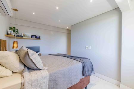 Apartamento à venda com 146m², 2 quartos e 2 vagas Apartamento à venda com 146m², 2 quartos e 2 vagasSuíte