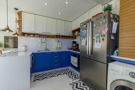 Apartamento à venda com 146m², 2 quartos e 2 vagas Apartamento à venda com 146m², 2 quartos e 2 vagasCozinha