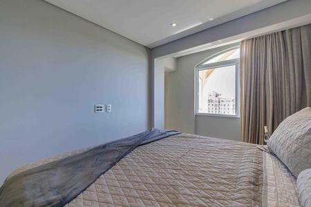 Apartamento à venda com 146m², 2 quartos e 2 vagas Apartamento à venda com 146m², 2 quartos e 2 vagasSuíte