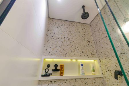 Apartamento à venda com 146m², 2 quartos e 2 vagas Apartamento à venda com 146m², 2 quartos e 2 vagasBanheiro da Suíte