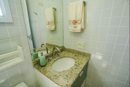 Apartamento para alugar com 74m², 3 quartos e 2 vagasBanheiro da Suíte