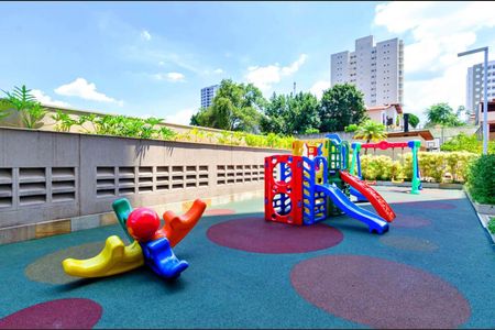 Apartamento para alugar com 74m², 3 quartos e 2 vagasÁrea comum - Playground