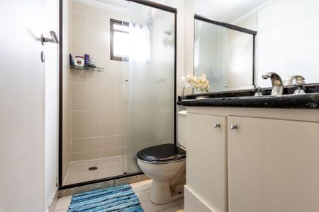 Apartamento para alugar com 93m², 3 quartos e 2 vagasBanheiro do Corredor