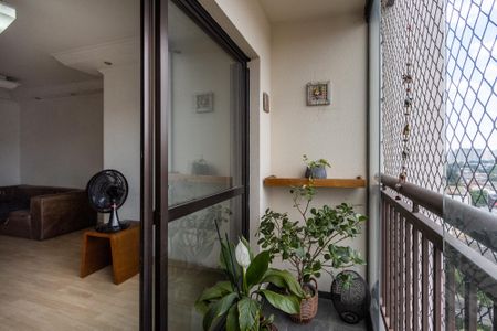 Apartamento para alugar com 93m², 3 quartos e 2 vagasVaranda