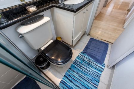 Apartamento para alugar com 93m², 3 quartos e 2 vagasBanheiro do Corredor