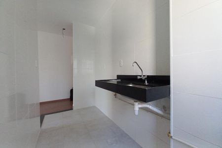 Apartamento à venda com 44m², 2 quartos e 1 vaga Apartamento à venda com 44m², 2 quartos e 1 vagaCozinha