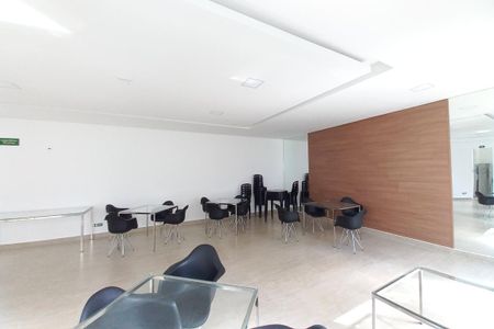 Apartamento à venda com 44m², 2 quartos e 1 vaga Apartamento à venda com 44m², 2 quartos e 1 vagaÁrea comum - Salão de festas