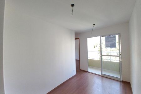 Apartamento à venda com 44m², 2 quartos e 1 vaga Apartamento à venda com 44m², 2 quartos e 1 vagaSala