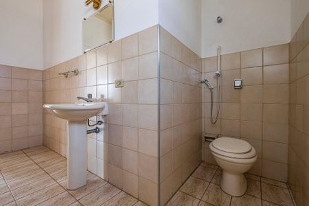 Casa à venda com 600m², 3 quartos e 10 vagasBanheiro