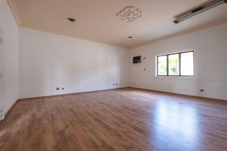 Casa à venda com 600m², 3 quartos e 10 vagasSuíte 1