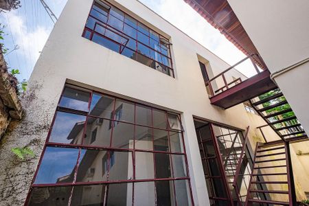 Casa à venda com 600m², 3 quartos e 10 vagasEdícula