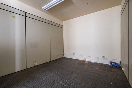 Casa à venda com 600m², 3 quartos e 10 vagasEdícula - Sala 4