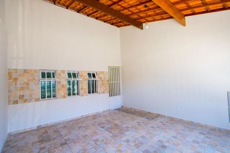 Casa para alugar com 100m², 2 quartos e 1 vaga Casa para alugar com 100m², 2 quartos e 1 vagaGaragem