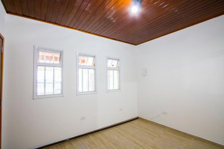 Casa para alugar com 100m², 2 quartos e 1 vaga Casa para alugar com 100m², 2 quartos e 1 vagaSala