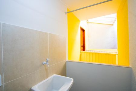 Casa para alugar com 100m², 2 quartos e 1 vaga Casa para alugar com 100m², 2 quartos e 1 vagaÁrea de serviço