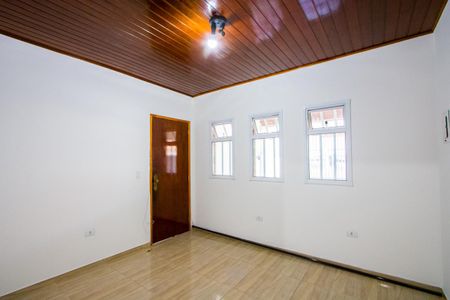 Casa para alugar com 100m², 2 quartos e 1 vaga Casa para alugar com 100m², 2 quartos e 1 vagaSala