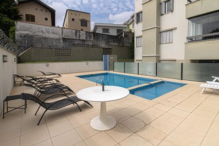 Apartamento à venda com 65m², 3 quartos e 2 vagasÁrea comum - Piscina