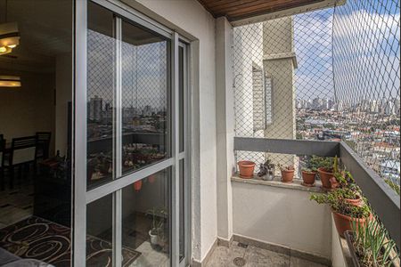 Apartamento à venda com 65m², 3 quartos e 2 vagasSacada