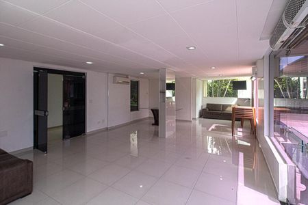 Apartamento à venda com 65m², 3 quartos e 2 vagasÁrea comum - Salão de festas