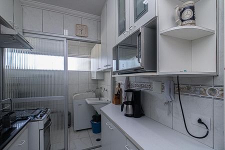 Apartamento à venda com 65m², 3 quartos e 2 vagasCozinha